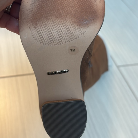 Gianni Bini Suede Brown knee high boots. Size 7. 4 inch heel. Gently used. - Picture 12 of 16